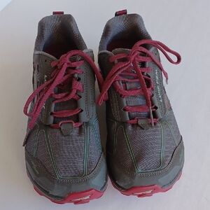 Altra Lone Peak 4 Athletic Trail Running Shoes Sneakers Gaiter SZ 8.5 Gray Red